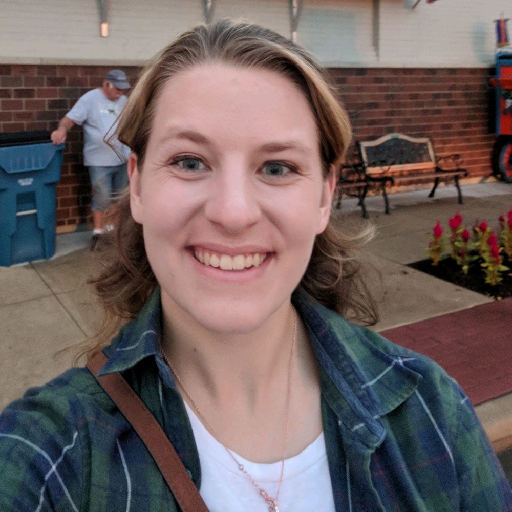 Meet your Posher, Emily